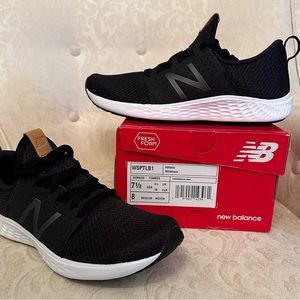 Never worn! New Balance fresh foam woman (wsptlb1) sneaker.